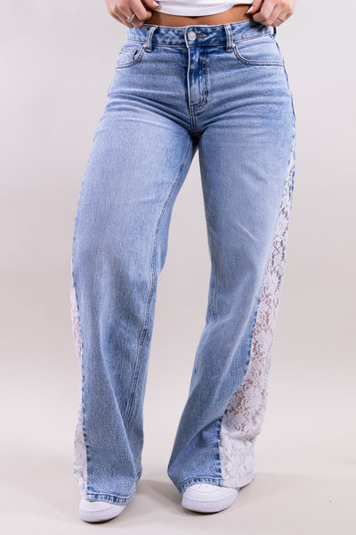 Lily | Lace Flare jeans