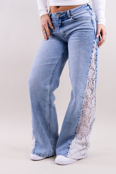 Lily | Lace Flare jeans
